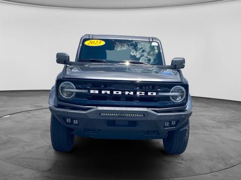 Used 2023 Ford Bronco Outer Banks AWD/4WD image 2