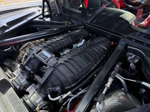 Used 2025 Chevrolet Corvette Z06 RWD image 22