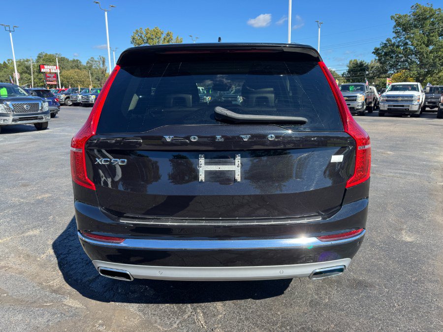 Used 2021 Volvo XC90 T8 Inscription w/ Advanced Package AWD/4WD image 4