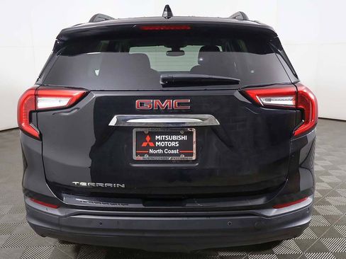 Used 2024 GMC Terrain SLE w/ Driver Convenience Package FWD image 12