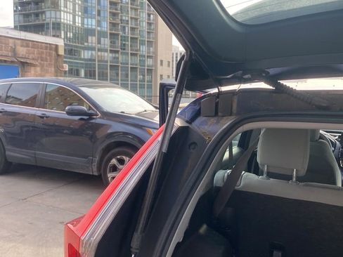 Used 2018 Honda CR-V LX image 21
