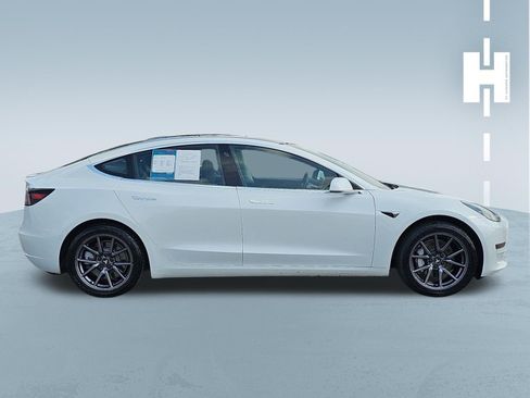 Used 2018 Tesla Model 3 Long Range RWD image 3