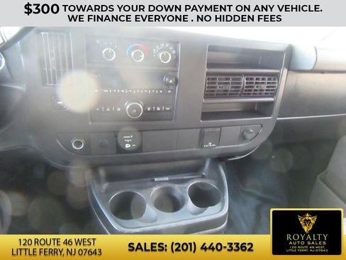 Used 2017 Chevrolet Express 2500 image 39
