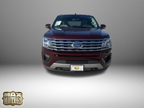 Used 2021 Ford Expedition XLT image 2