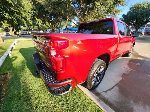 Used 2025 Chevrolet Silverado 1500 RST w/ Z71 Off-Road Package AWD/4WD image 6