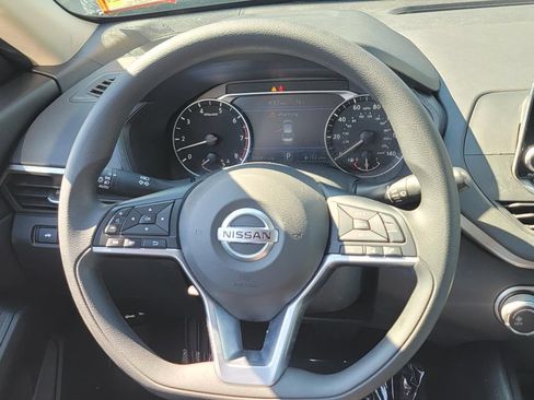 Used 2019 Nissan Altima 2.5 S AWD/4WD image 34