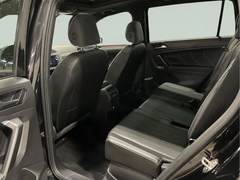 Used 2025 Volkswagen Jetta SE w/ Sunroof Package image 14