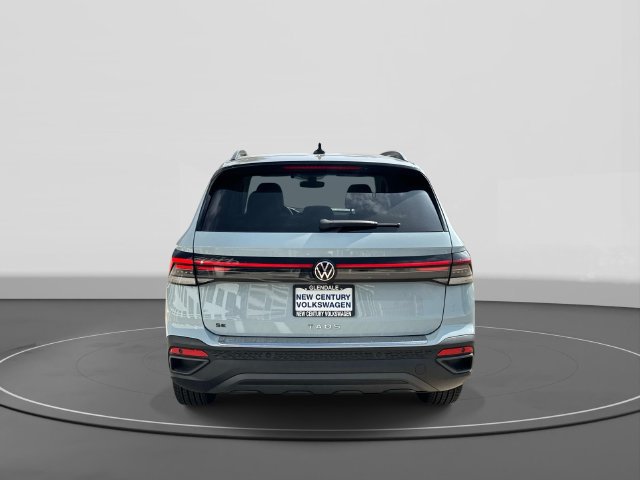 New 2026 Volkswagen Taos SE FWD image 4