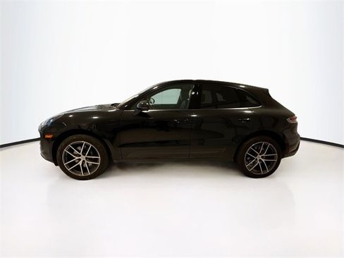 Used 2023 Porsche Macan image 4
