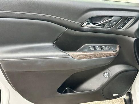 Used 2023 GMC Acadia Denali w/ Denali Ultimate Package image 22