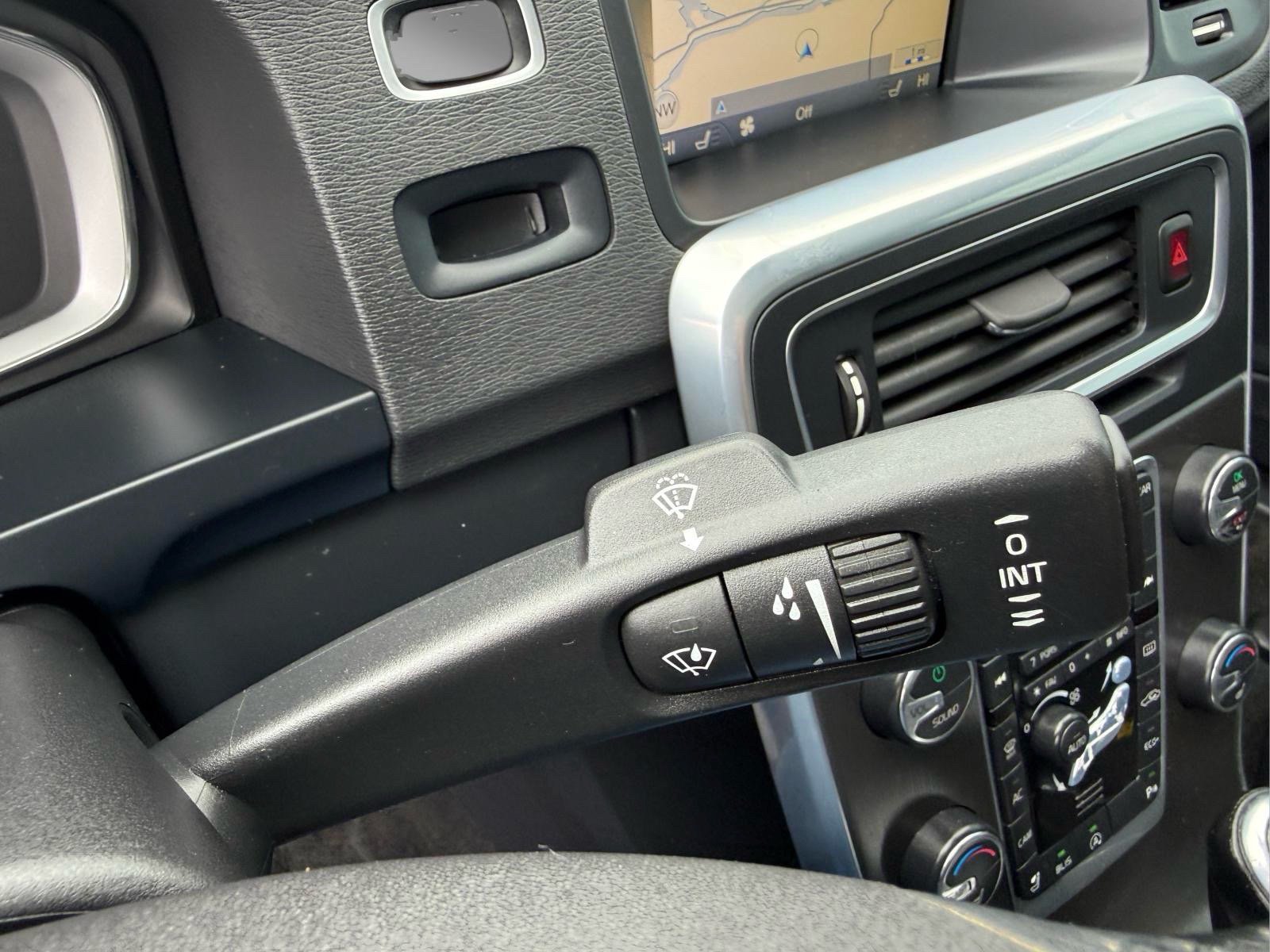 Used 2015 Volvo S60 T5 Platinum FWD image 29