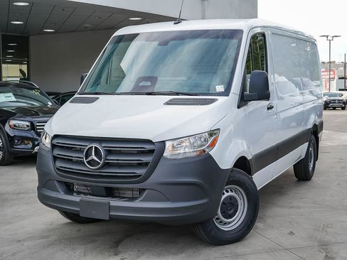 Used 2026 Mercedes-Benz Sprinter 2500 image 1