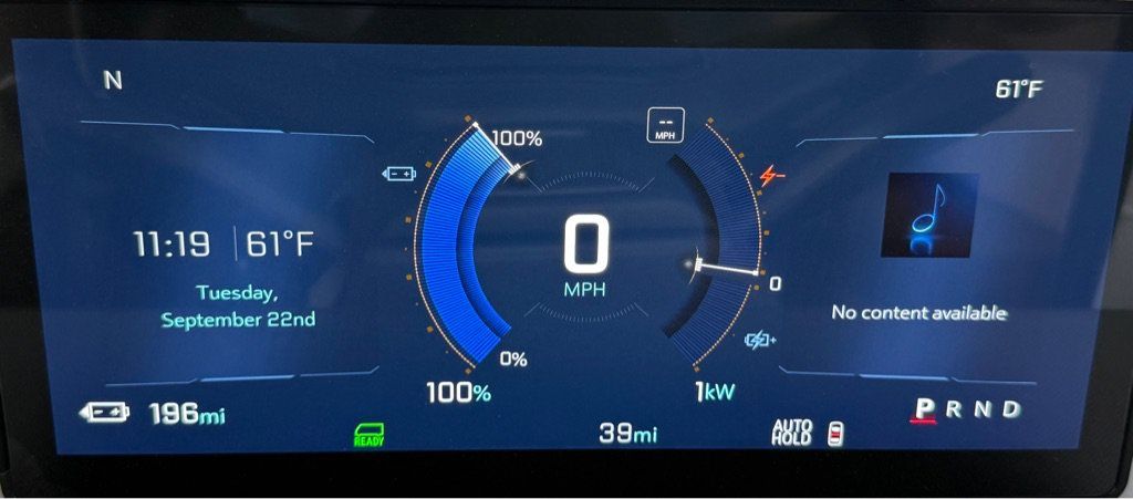 Used 2025 Chevrolet Brightdrop 400 w/ Power Door Package AWD/4WD image 2