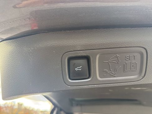 Certified 2019 Ford Expedition XLT w/ Equipment Group 202A image 30