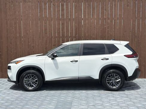 Used 2023 Nissan Rogue S AWD/4WD image 13