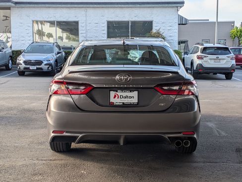 Certified 2023 Toyota Camry SE image 3