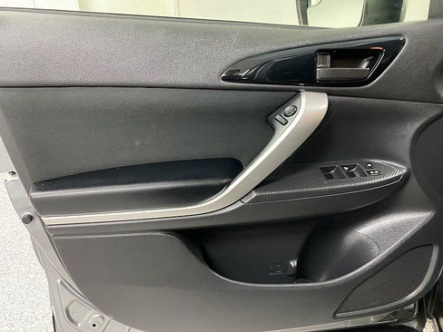 Used 2020 Mitsubishi Eclipse Cross ES image 9
