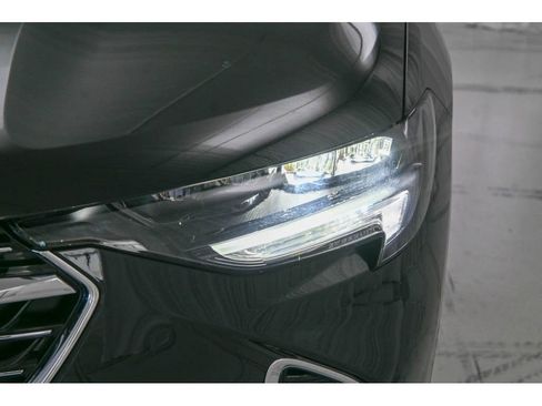 Used 2023 Buick Envision Preferred image 22