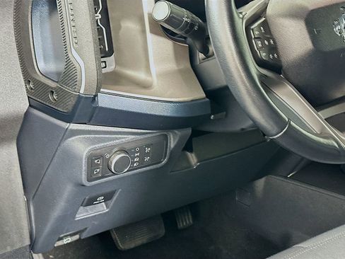 Used 2022 Ford Bronco Outer Banks image 10