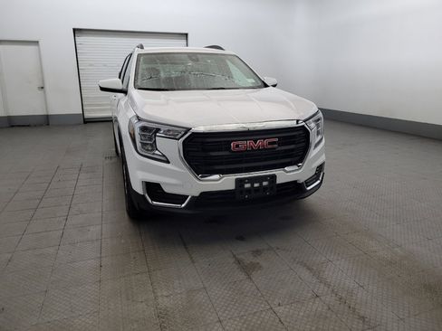 Used 2024 GMC Terrain SLE w/ Driver Convenience Package AWD/4WD image 14