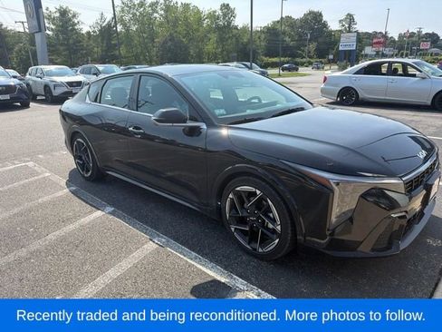 Used 2025 Kia K4 GT-Line w/ GT-Line Sunroof Package FWD image 1
