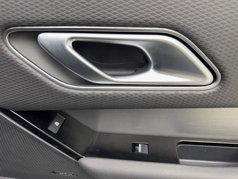 Used 2022 Land Rover Range Rover Velar R-Dynamic S image 49