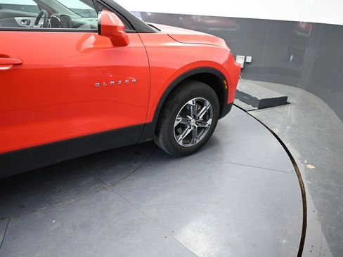 Used 2025 Chevrolet Blazer LT FWD image 21
