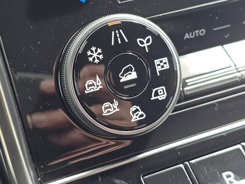New 2026 Nissan Armada PRO-4X AWD/4WD image 8