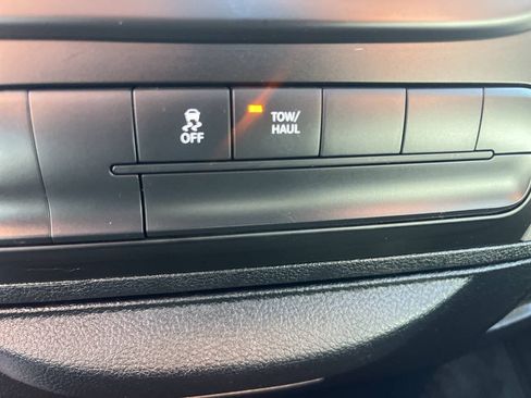 Used 2015 RAM 1500 Express AWD/4WD image 23