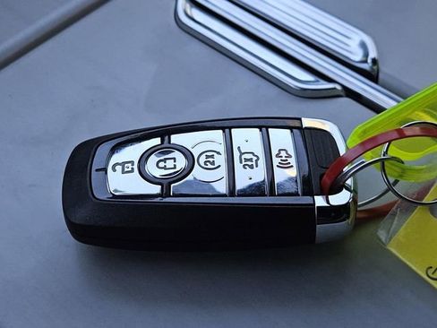 New 2025 Lincoln Navigator Reserve w/ Jet Appearance Package image 23