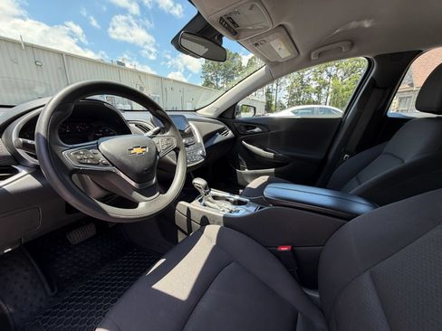 Used 2023 Chevrolet Malibu LT w/ Driver Confidence Package FWD image 12