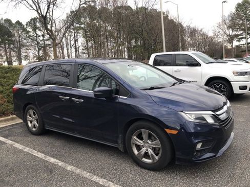 Used 2020 Honda Odyssey EX image 3