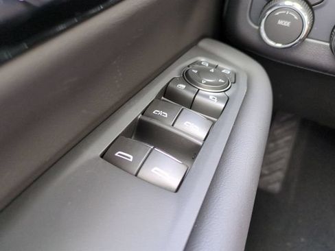 Used 2025 Chevrolet Tahoe High Country RWD image 24
