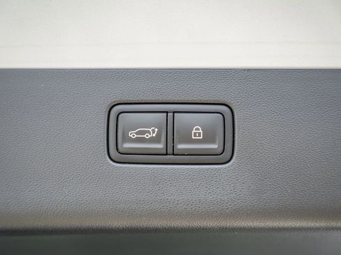 New 2026 Hyundai Ioniq 9 SEL image 10