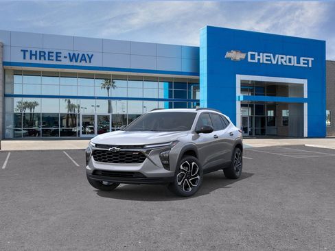 New 2026 Chevrolet Trax RS w/ Sunroof Package image 8