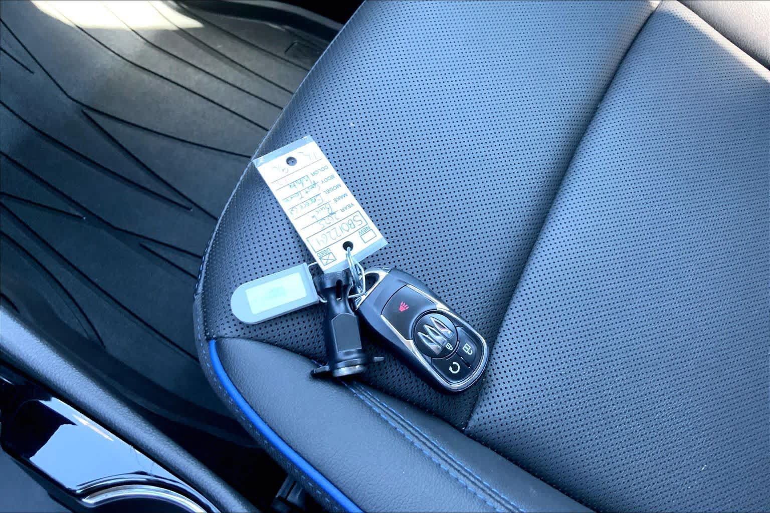 Used 2025 Buick Encore GX Sport Touring w/ Advanced Technology Package FWD image 14