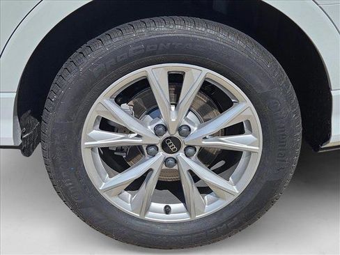 New 2025 Audi Q3 2.0T Premium w/ Convenience Package image 9