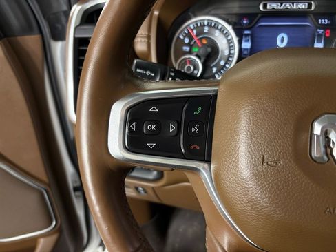 Used 2019 RAM 1500 Laramie AWD/4WD image 20