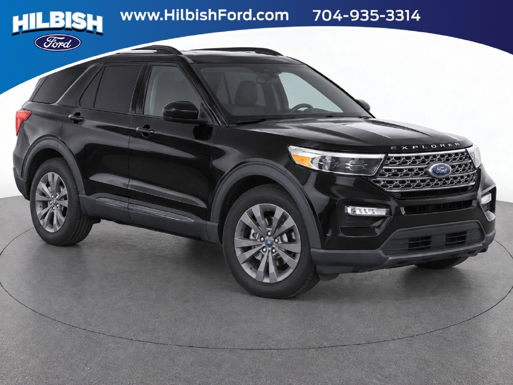 Used 2024 Ford Explorer XLT w/ Equipment Group 202A AWD/4WD image 1
