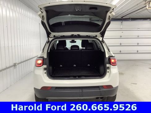 Used 2018 Jeep Compass Limited w/ Navigation Group image 6