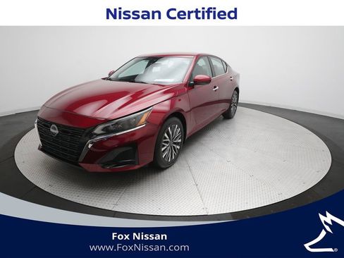 Certified 2023 Nissan Altima 2.5 SV image 1