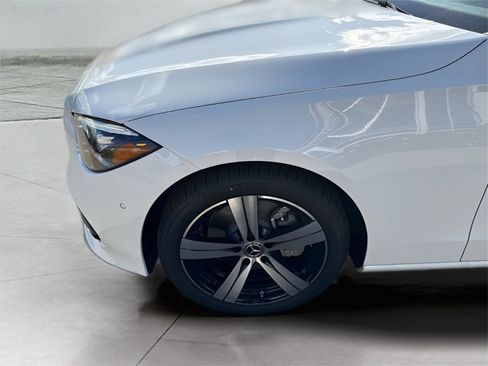 New 2026 Mercedes-Benz C 300 4MATIC Sedan image 10