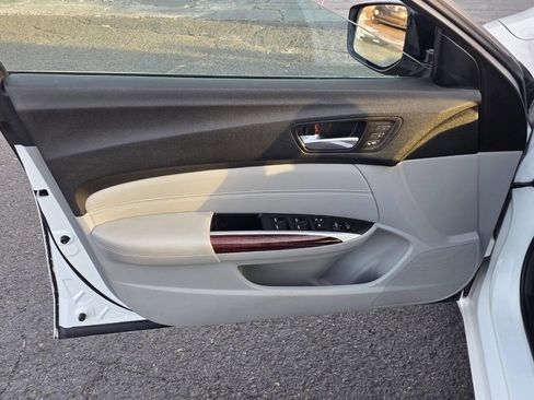Used 2016 Acura TLX V6 4dr Sedan image 9