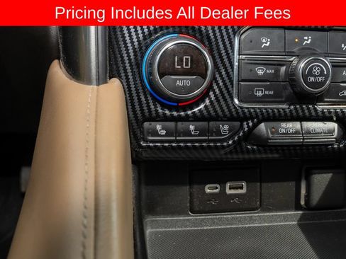Used 2021 Chevrolet Tahoe Premier w/ Premium Package RWD image 18