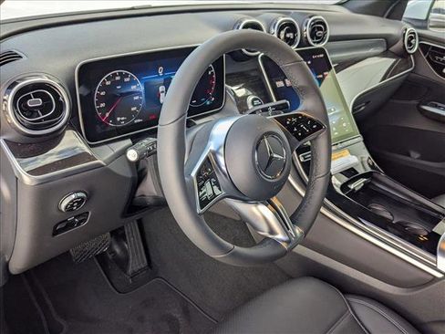 New 2026 Mercedes-Benz GLC 300 image 3