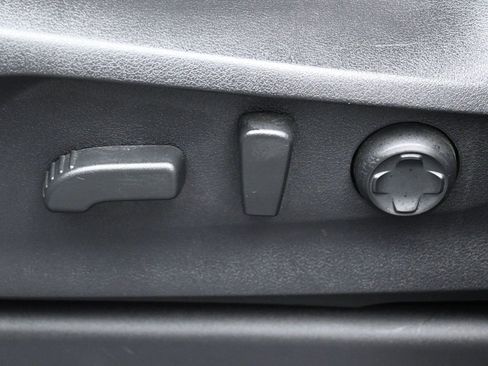 Used 2023 Subaru Ascent Limited w/ Technology Package image 10