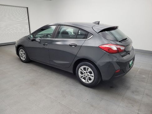Used 2019 Chevrolet Cruze LT image 3