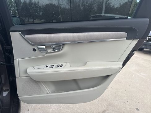 Used 2023 Volvo S90 B6 Ultimate image 15
