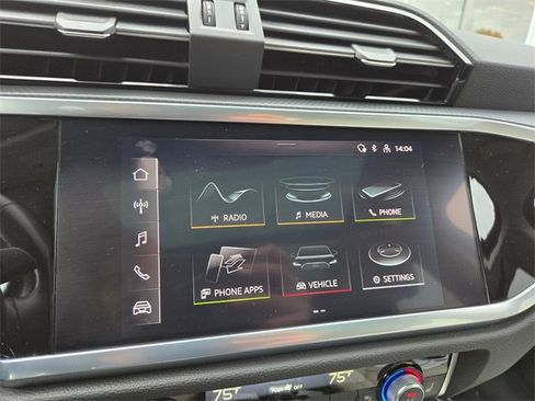 Used 2022 Audi Q3 2.0T Premium image 26