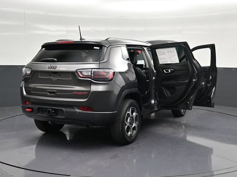 Used 2022 Jeep Compass Trailhawk w/ Trailhawk Elite Group AWD/4WD image 42